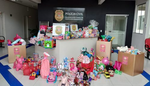Polícia Civil de Adamantina entrega doações da Campanha Natal Solidário
