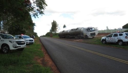 Motorista de carreta fica 20 horas nas mãos de bandidos e tem carga de óleo vegetal roubada