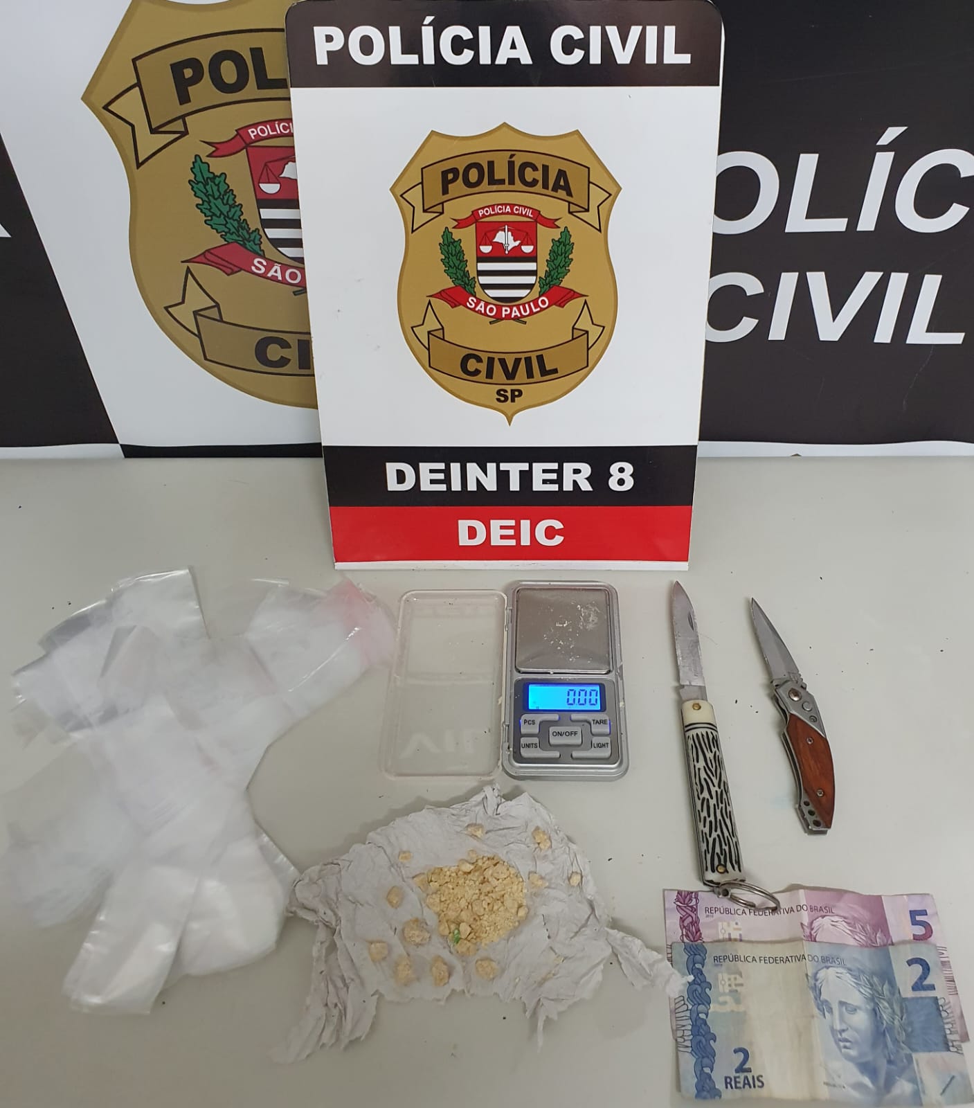 Dois irmãos menores de idade são apreendidos por tráfico de drogas em Presidente Prudente