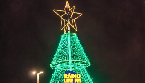 A chegada do Papai Noel em Adamantina foi marcada por  união da família e solidariedade