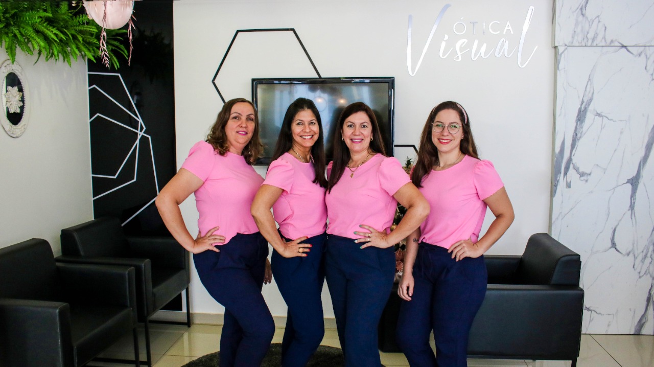 Óculos é o acessório ideal para presentear pessoas estilosas, conheça as opções da Ótica Visual.
