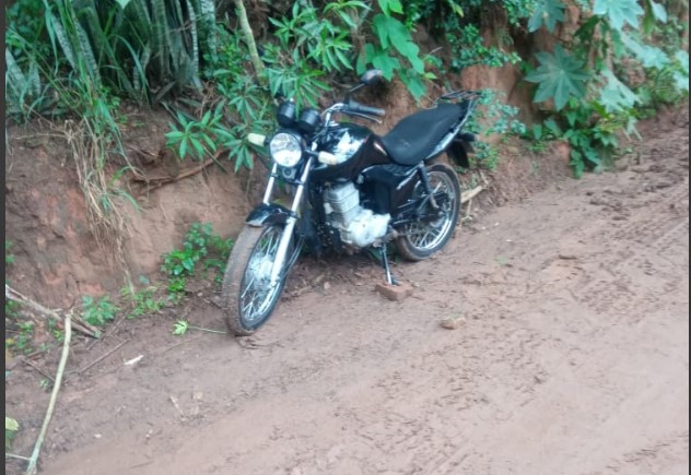 Motociclista se fere gravemente em acidente com ônibus de trabalhadores rurais, em Lucélia