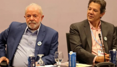 Lula decide voltar a cobrar imposto federal sobre combustível