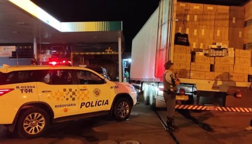 Homem é preso em flagrante com 500 mil maços de cigarros contrabandeados, em Teodoro Sampaio