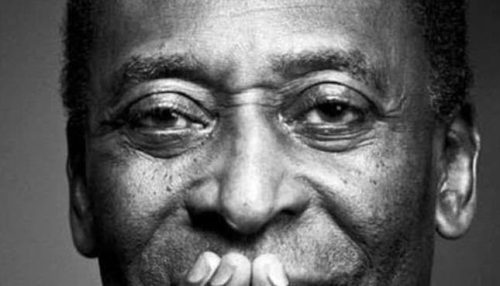 Pelé, Rei do Futebol, morre aos 82 anos em São Paulo