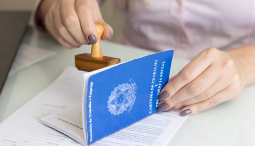 Adamantina encerra o ano com mais de 4 mil contratações.