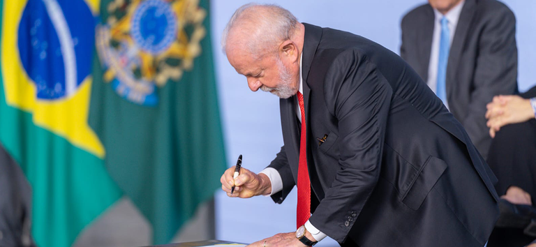 Governo federal sanciona lei que considera agentes comunitários de saúde e de combate às endemias como profissionais de saúde