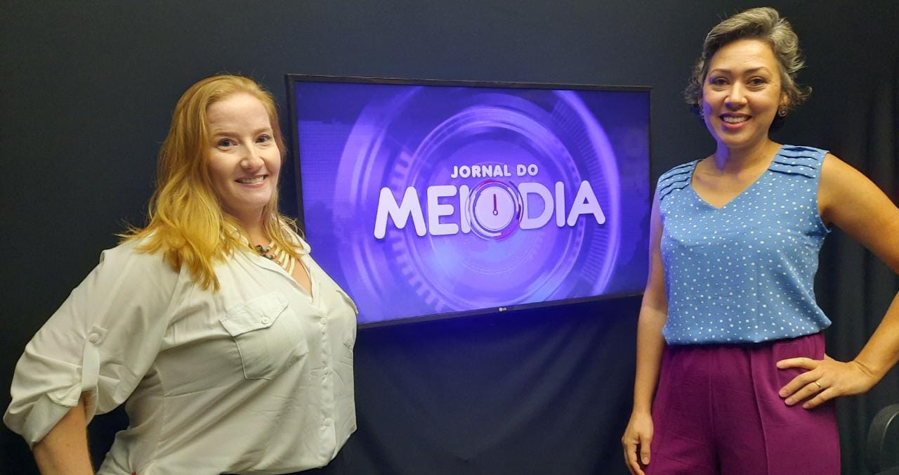 Unidas no propósito e conhecimento, fisioterapeutas atendem na clínica Carrara em Lucélia