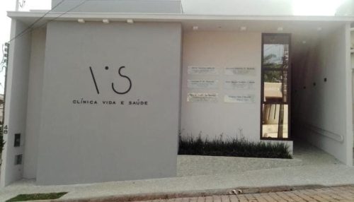 CLÍNICA VIDA E SAÚDE: Muitos OLHARES em busca de um único OLHAR...