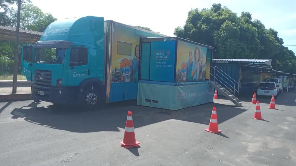 Projeto ‘Nossa Energia’ realiza troca de lâmpadas de famílias de baixa renda em Adamantina