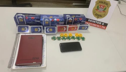 Dois mandados de busca e apreensão domiciliar são cumpridos após suspeitas de exploração de jogos de azar