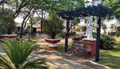 Homem é detido após ato obsceno em praça no centro de Tupã