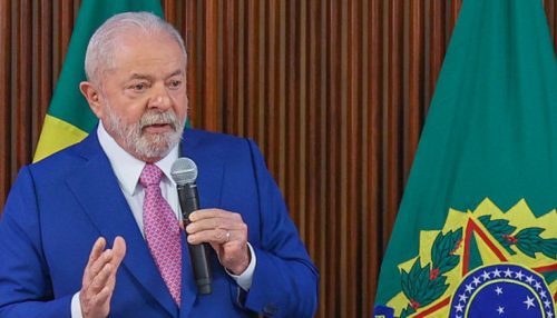 Após invasões, Lula decreta intervenção federal no Governo do Distrito Federal