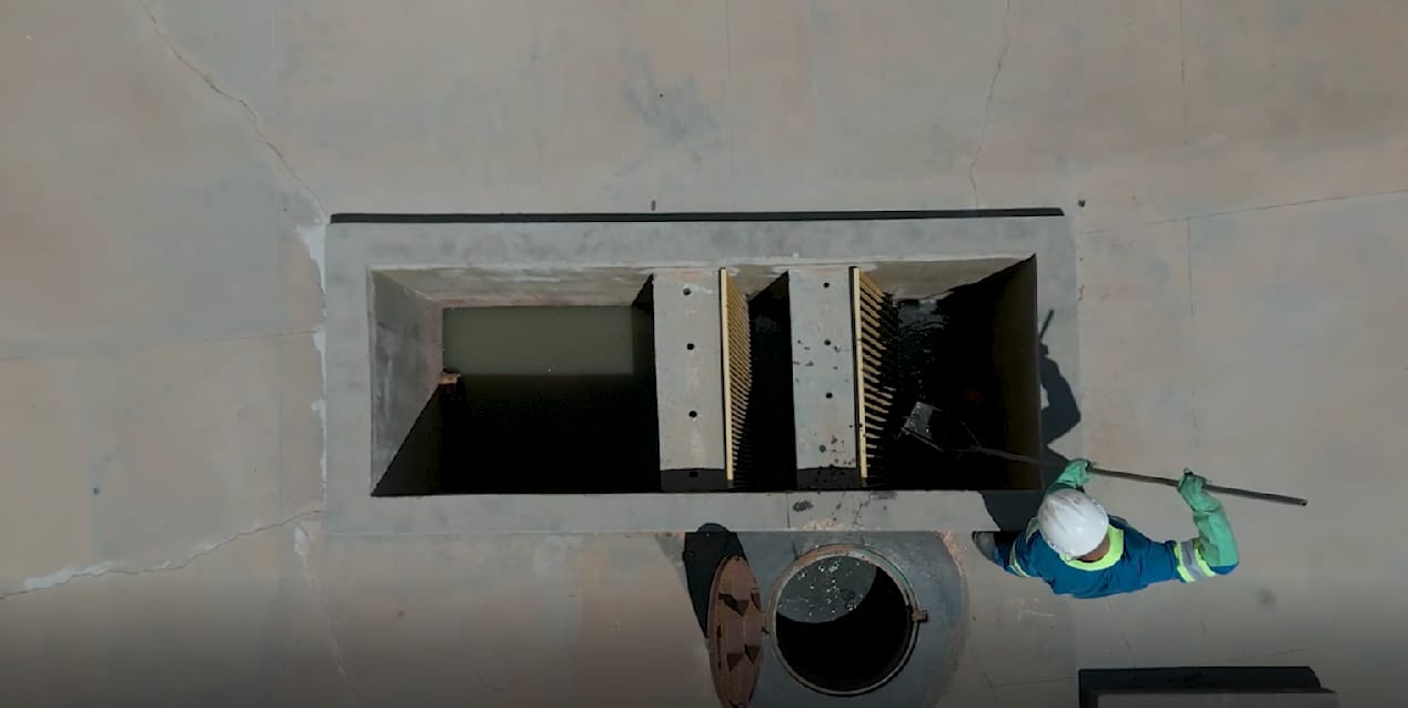 Sabesp retira mais de 3.500 toneladas de lixo dos sistemas de esgoto da região em 2022