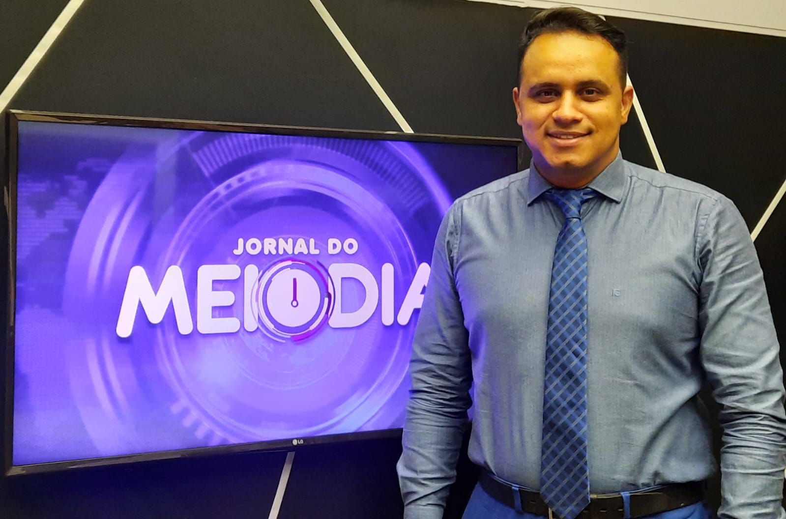 Igreja Universal chega onde está o aflito independente de religião, doe com coração