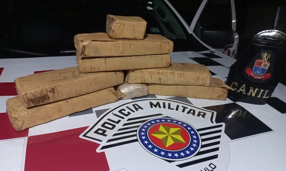 Adolescente de 13 anos é apreendido por armazenar seis tabletes de maconha em troca de porções da droga, em Panorama