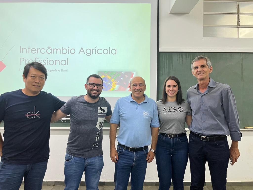 Bate-Papo com ex-aluna de Agronomia da UniFAI encerra semana de recepção de calouros