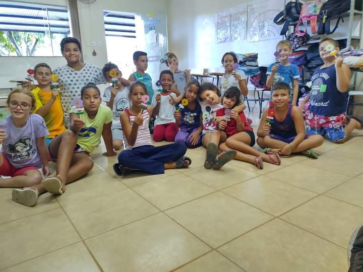 Doe gratuitamente seu Imposto de Renda para as  entidades de Adamantina em vez de destiná-lo ao Governo