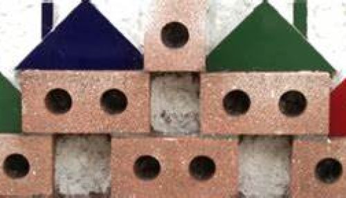 Mãe vai à Justiça e garante professor auxiliar para filho autista no ensino municipal em Adamantina