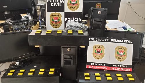Polícia Civil apreende três máquinas caça níquéis em bar, na área central de Dracena