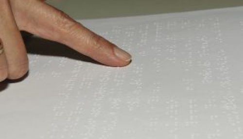 Por Lei, cartórios de SP terão certidões de óbito, nascimento e casamento em braile