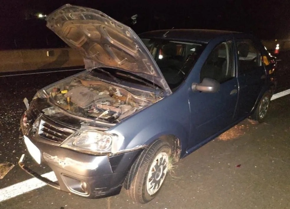 Após colidir na traseira de veículo, motorista é presa por embriaguez ao volante em Santo Anastácio