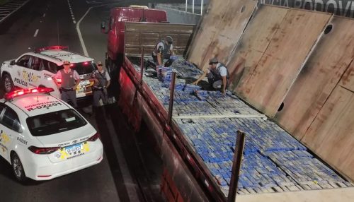 Paraguaio é preso com quase duas toneladas de maconha escondidas em fundo falso de carreta