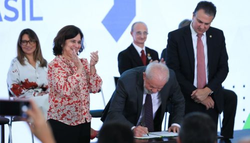 Mais Médicos dará incentivo de até R$ 120 mil para áreas vulneráveis