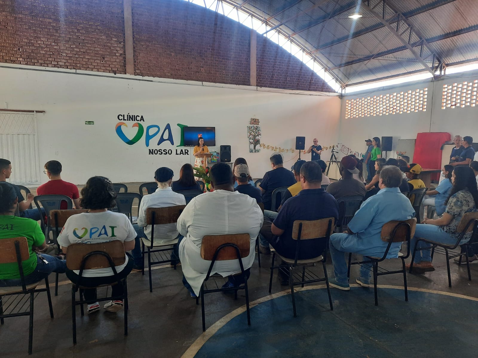 Obras de artes e nova infraestrutura na abertura da campanha de arrecadação de alimento