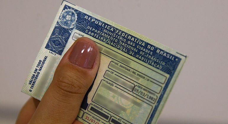 TST estabelece regras para bloqueio de CNH e cartões de crédito de devedor