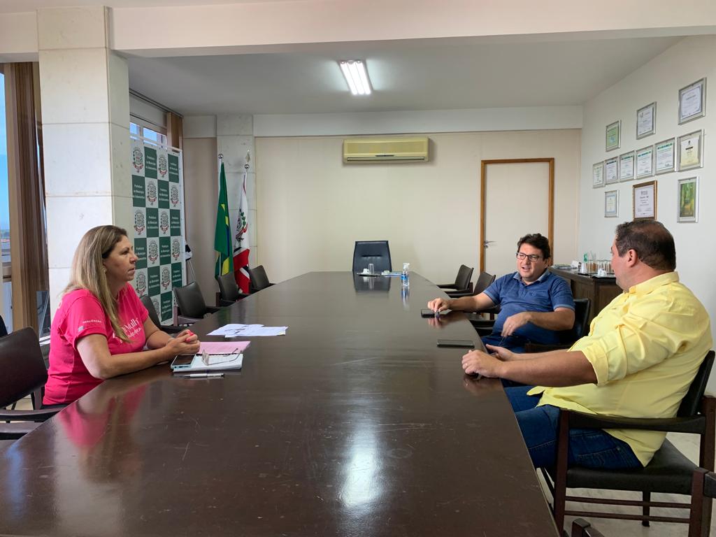 Equipe técnica da Prefeitura de Adamantina inicia discussão para concessão dos quiosques em construção no Parque dos Pioneiros