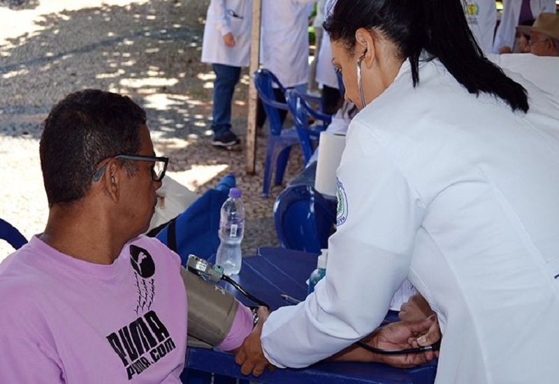 Pró-Reitoria de Extensão participa de três eventos neste sábado