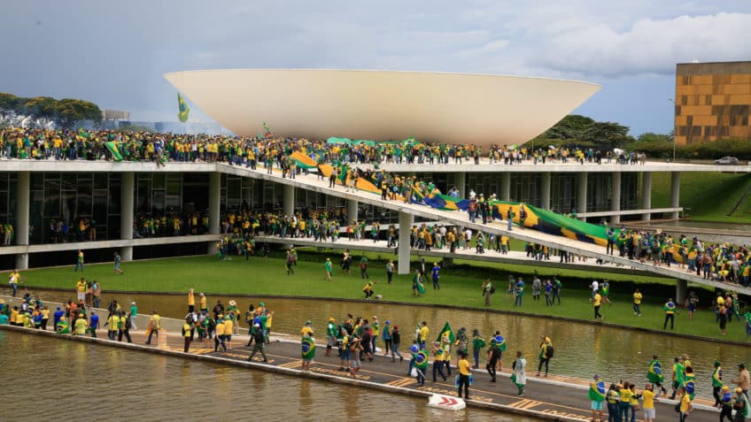 STF decide a partir de amanhã (25) futuro de Tupãenses presas em 8 de janeiro
