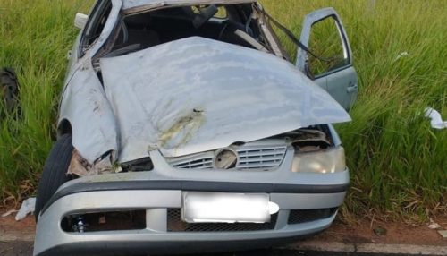 Motorista sofre ferimentos leves em acidente na vicinal Iacri - Rinópolis