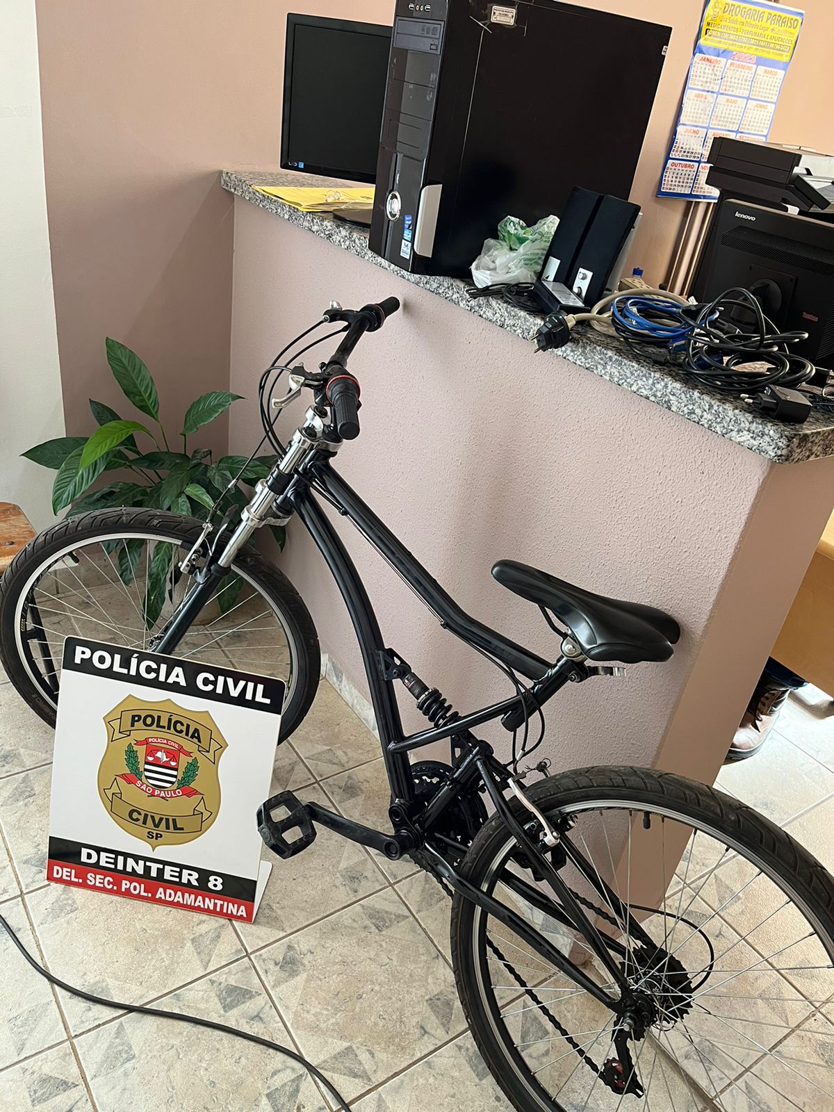 Policia civil de Pacaembu esclarece furto e recupera objetos