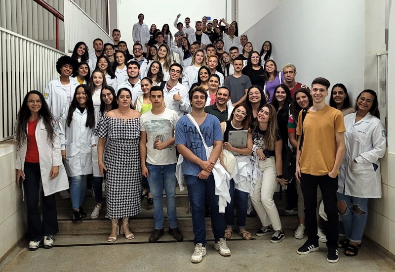 Medicina realiza atividade para comemorar Dia Mundial de Higienização das Mãos no Câmpus II