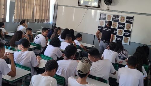 Polícia civil realiza palestra sobre prevenção as drogas para alunos do 9º Ano de escola Estadual de Dracena