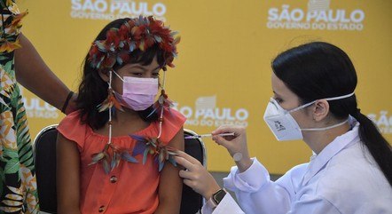 Estudo confirma que vacina da Pfizer é segura para crianças e adolescentes