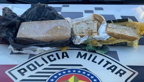 Homem tenta se desfazer de mochila com quase 2 quilos de crack, mas acaba preso durante abordagem, em Irapuru