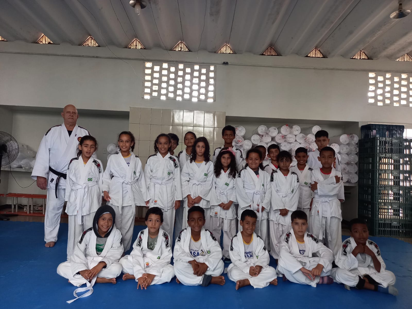 Projeto Asa oferece aulas de judô para mais de 100 crianças