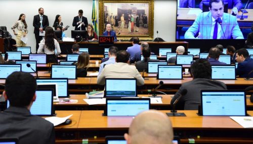 Câmara discute a criação do Fundo Nacional de Apoio às APAES