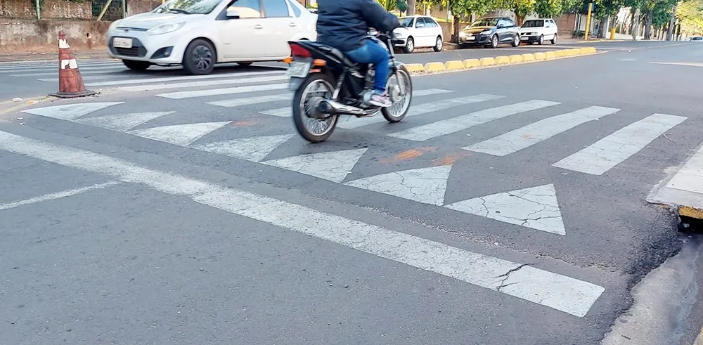 Após estudos, Demtran aponta cinco locais onde serão implantadas lombofaixas