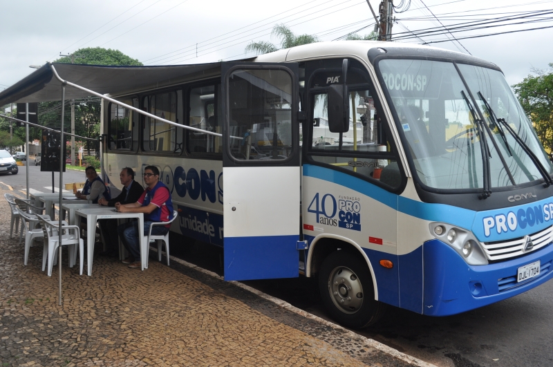Adamantina recebe unidade móvel da Fundação Procon