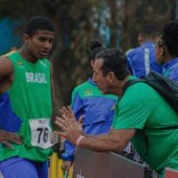 2 Carlos Com Atleta Alberto Competição