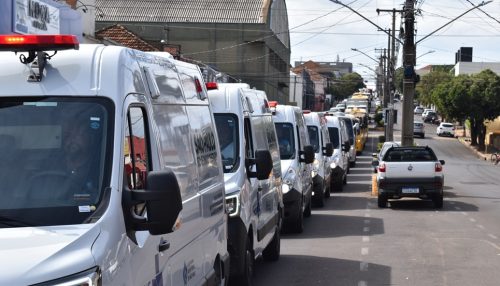 Prefeitura de Adamantina realiza desfile da frota em comemoração aos 74 anos do município