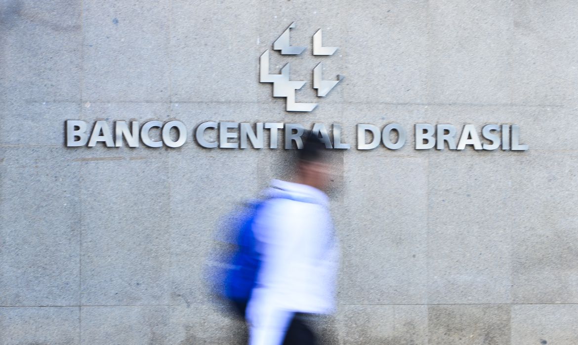 Banco Central sinaliza possível queda dos juros em agosto de 2023