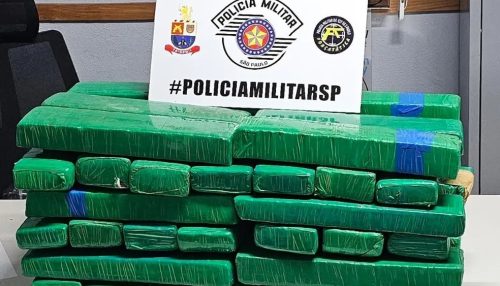 Com 56 quilos de maconha escondidos em caixa de som, homem acaba preso por tráfico de droga