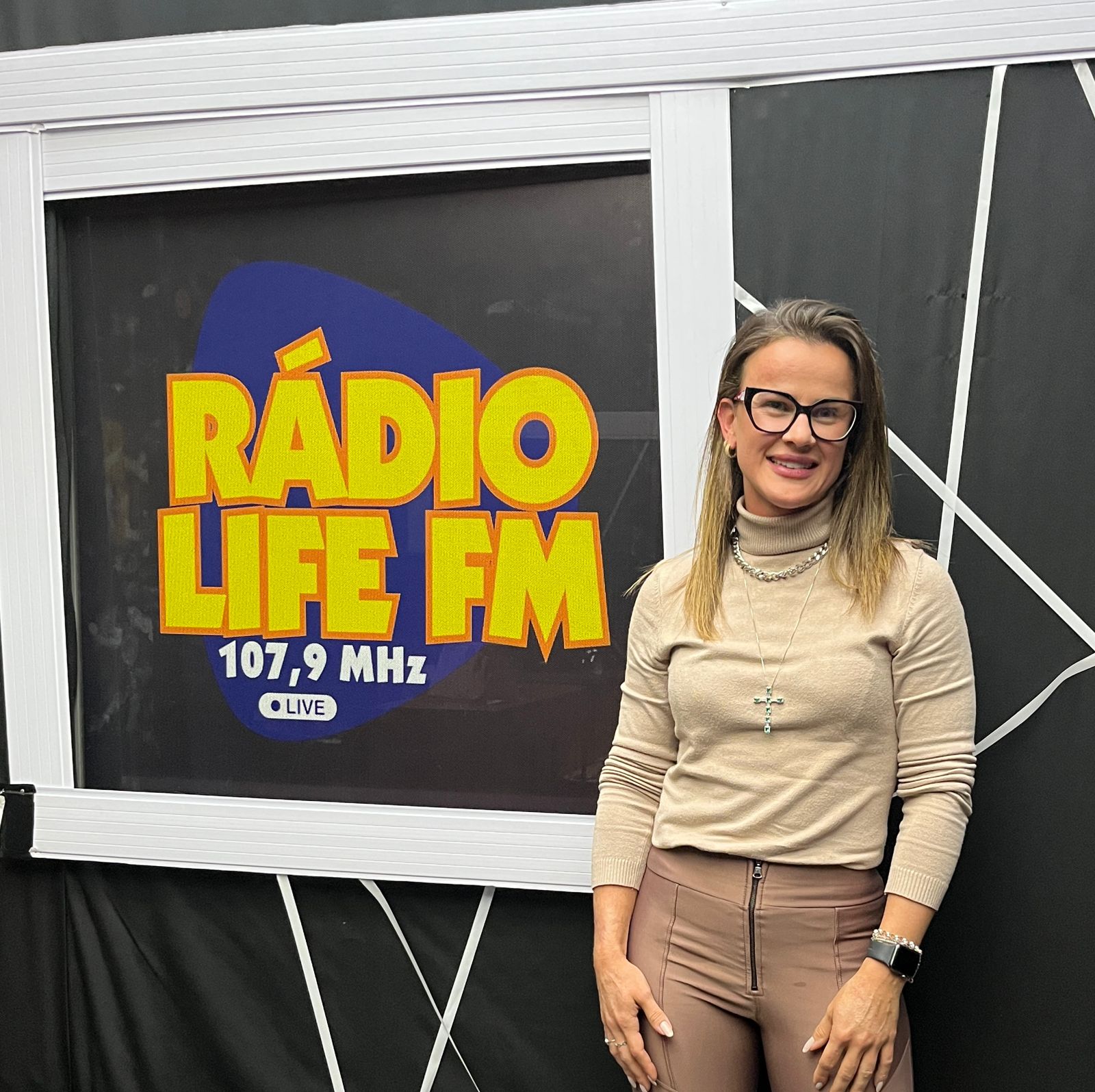 Mulher, descubra sua melhor versão com Dra.Ana, Nutróloga.