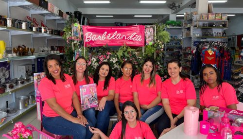 Ingressos, brindes e cenários fotográficos. Na Barbelandia do Bazar São Jorge.