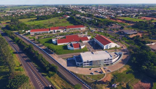 Em dois anos de gestão, Centro Universitário aumenta  alunos, diminui evasão, faz investimentos e incrementa caixa